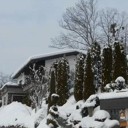 Haus Maier アパート